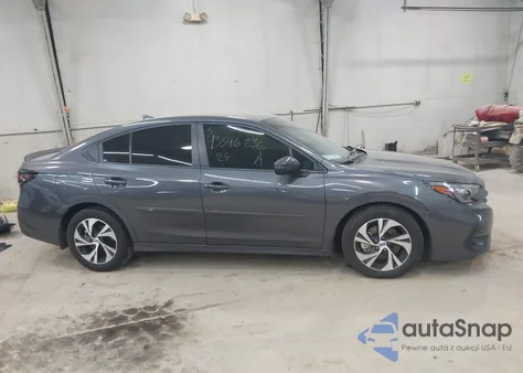 2025 Subaru Legacy Premium z USA, uszkodzony, nr VIN 4S3BWAD66S3009895